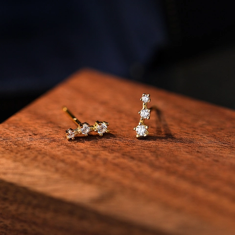925 Sterling Zilveren Oorknopjes Met Zirkonia Drievoudige Stenen Rij Minimalistische Elegante Sieraden Voor Dames