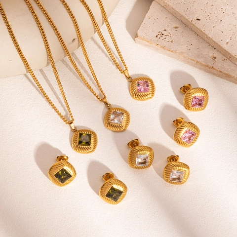 Vintage Stainless Steel Zirconia Pendant Necklace And Earrings Set Gold Plated Square Crystal Jewelry Set For Women Elegant Gift