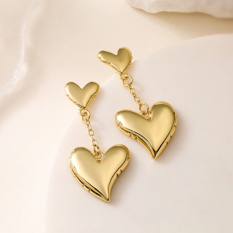 Orecchini A Goccia A Cuore Rame Placcato Oro 18K Semplice Lusso Versatile Moda Per Donne