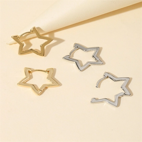 Minimalist Alloy Hollow Star Huggie Hoop Earrings For Women Gold Silver Geometric Star Dainty Chic Fashion Jewelry Accessory