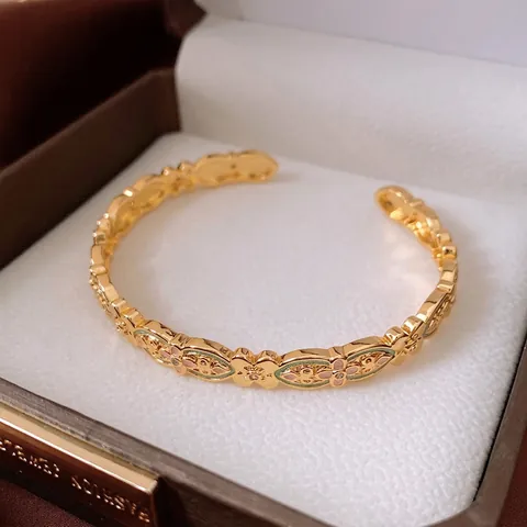 Vintage Emaille Blume Offener Armreif 18K Vergoldetes Kupfer Durchbrochenes Florales Armband Mit Strass Für Damen Luxus Stil