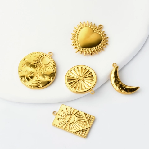 Edelstahl Sonne Mond Stern Herz Anhänger Vergoldet DIY Schmuckherstellung Charms Zubehör Geometrisch Himmlische Elemente