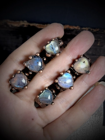 Vintage Handmade Heart Shape Natural Labradorite Ring For Women Antique Bronze Plated Copper Adjustable Open Ring Ethnic Jewelry