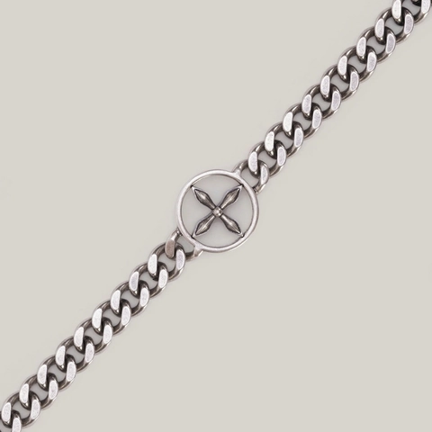 Bracelet Gourmette Cubaine En Métal Argenté Antique Avec Badge Croix Style Punk Streetwear Robuste Pour Hommes Et Femmes