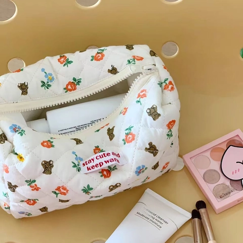 Quilted Cosmetic Bag Toiletry Pouch Floral Teddy Bear Print Kawaii Makeup Organizer Travel Wash Bag Handheld Sweet