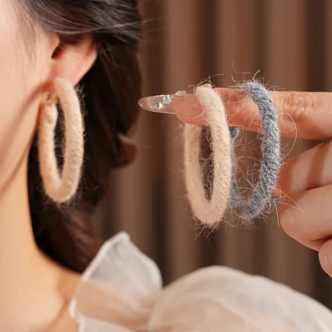 Boucles D'oreilles Créoles Rondes En Fil De Laine Tricotées À La Hand Avec Tige En Argent Accessoire D'hiver Rétro