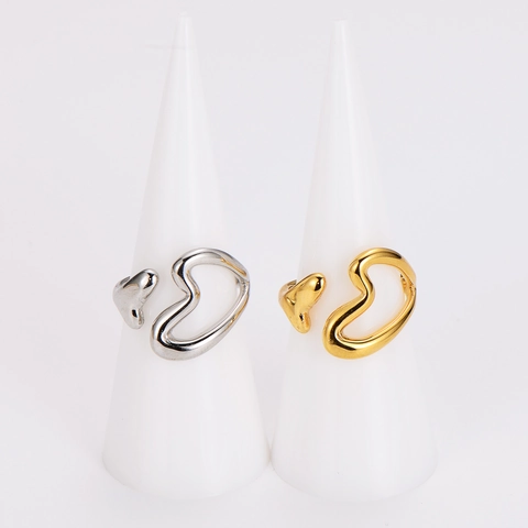 Anello Aperto in Acciaio Inossidabile Minimalista da Donna Elegante Cuore Traforato Regolabile Placcato Oro Argento Gioielli Regalo