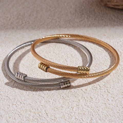 Minimalistische Gevlochten Kabel Open Manchet Armband Koper Textuur Geometrische Industriële Stijl Hand Sieraden Voor Vrouwen