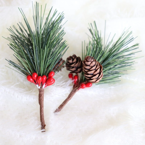 Ramas De Agujas De Pino Artificiales Con Piñas Naturales Bayas Rojas Decoración De Árbol De Navidad Manualidades DIY Adorno