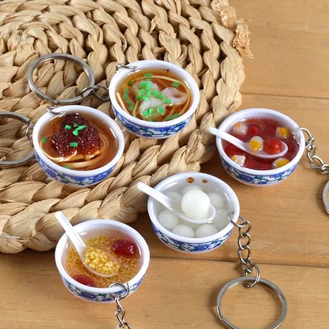 Portachiavi Cibo Simulazione Miniatura Ciotola Porcellana Blu E Bianca Ramen Dessert Modello Resina Accessorio Casa Bambole