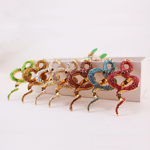 Portachiavi a Forma di Serpente di Lusso con Strass Carino Scintillante in Lega di Zinco Ciondolo Animale Regalo Donna