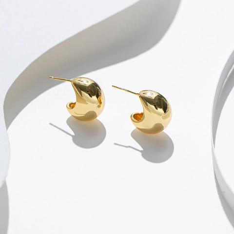 Titanium Steel Hollow C Shaped Stud Earrings For Women Trendy Gold Plated Irregular Ball Crescent Hoop Earrings Fashion Jewelry