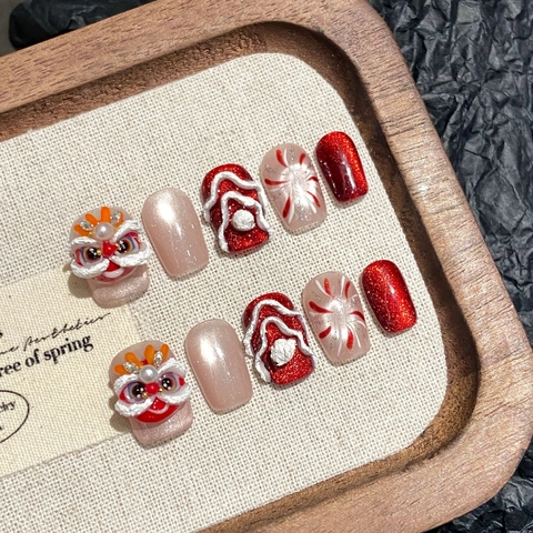 Press On Nails Chinese New Year Red Lion Dance 3D Relief Cat Eye Glitter Handmade Artificial False Nails Elegant