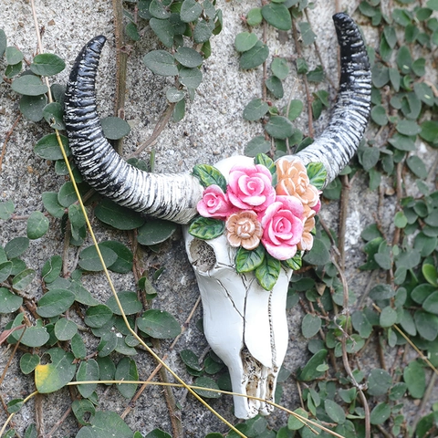 Bull Sheep Skull Wall Hanging Resin Floral Rose Succulent Ornament Bohemian Retro Animal Head Craft Decor Art