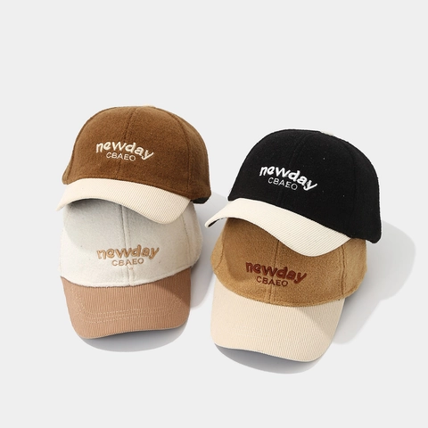 Berretto da Baseball per Bambini in Lana Color Block Visiera in Velluto a Coste Ricamo di Lettere Caldo Inverno Autunno Cappello Casual