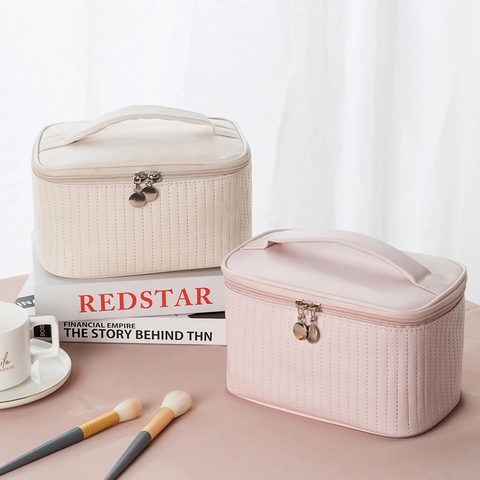 Cosmetic Bag PU Leather Large Capacity Makeup Organizer Portable Travel Toiletry Pouch Quilted Stripe Top Handle Waterproof