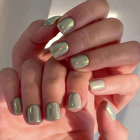 Aurora Green Press On Nails Short Square Metallic Pearlescent Retro Elegant False Nails For Women Daily Wear Manicure Fashion