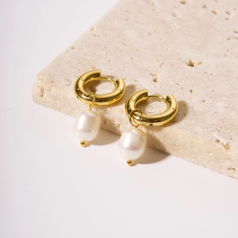 French Style Artificial Baroque Pearl Hoop Earrings For Women Stainless Steel PVD Gold Plated Waterproof Hypoallergenic