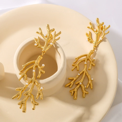 Koralle Zweig Ohrhänger 18K Vergoldeter Edelstahl Mit Künstliche Perlen Eleganter Strukturierter Schmuck Für Damen