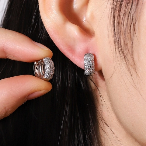 Kleine Huggie Hoop Ohrringe Messing Pavé Zirkonia Rund Funkelnd Schmuck Mit Edelstahl Ohrstecker Für Damen
