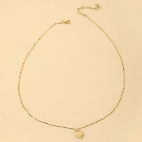 Minimalist Heart Pendant Necklace Gold Color Alloy Clavicle Chain Elegant Fashion Jewelry Accessory For Women Girls