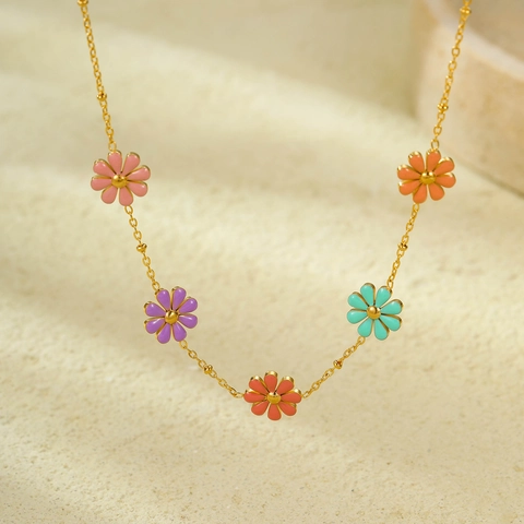 Stainless Steel Colorful Enamel Daisy Pendant Necklace 18K Gold Plated Daisy Flower Clavicle Chain Jewelry For Women