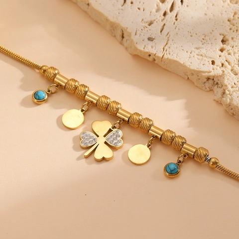 Goldbeschichtetes Edelstahlarmband Mit Kleeblatt Herz Anhängern Strass Und Blauen Türkisperlen Für Damen