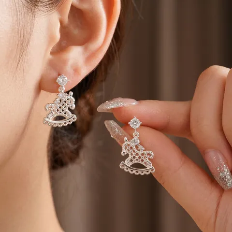 Orecchini A Cavallo A Dondolo Con Perno In Argento Rame Zirconia Cubica Cartone Animato Carino Per Donne