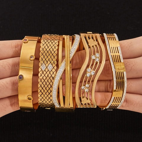 Bracelet Jonc Luxe En Acier Inoxydable Pour Femmes Plaqué Or 18K Design Bracelet De Montre Creux Zircon Mode