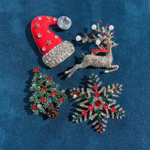 Vintage Alloy Christmas Brooch With Rhinestone Enamel Christmas Tree Reindeer Snowman Pins For Holiday Party Jewelry Accessory