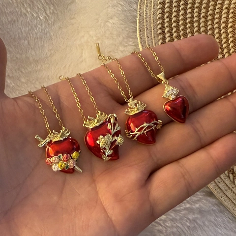 Sacred Heart Pendant Necklace Copper Stainless Steel Red Enamel Rhinestone Heart Luxury Vintage Jewelry For Women