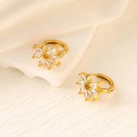 Pendientes Huggie Hoop De Acero Inoxidable Baño Oro 18K Circón Geométrico Corazón Mariposa Joyería Para Mujer