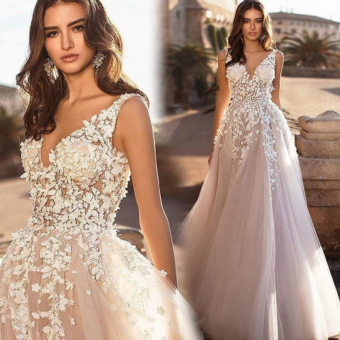 Robe De Mariée Style Français Col En V Sans Manches Appliques Florales En Dentelle Tulle Ligne A Traîne Courte Dos Nu