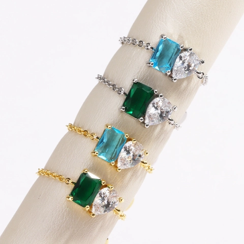 Adjustable Chain Ring 18K Gold Plated Copper Emerald Pear Cut Zircon Elegant Geometric Open Slide Bead Ring For Women