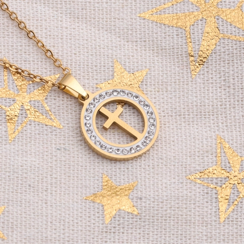 Collier Pendentif Croix Acier Inoxydable Avec Strass Et Nacre Rond Évidé Bijoux Religieux Pour Femmes