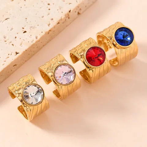 Bague Ouverte de Luxe en Acier Inoxydable Style Palais pour Femmes Plaqué Or Texture Martelée Strass Rond Bague Réglable
