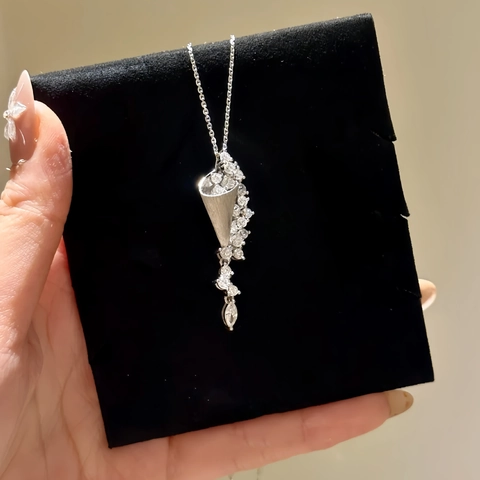 Collana Pendente Clessidra Argentata In Rame Con Zirconi Elegante Catena Da Clavicola Gioielli Moda Donna