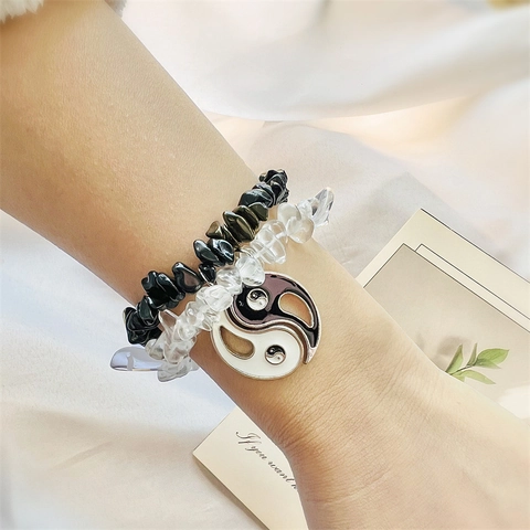 Bracelet en Agate de Cristal Pilé Irrégulier en Pierre Naturelle Fait à la Main Unisexe Tai Chi Yin Yang Perle Bijoux Élastiques
