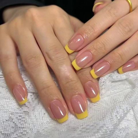 Uñas Postizas Press On French Tip Plástico ABS Brillante Cuadradas Nude Amarillo Vibrante Simple Moda Mujeres