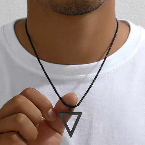 Collier Pendentif Triangle Acier Inoxydable Géométrique Creux Inversé Bijoux Pour Hommes Femmes Style Punk Hip Hop Minimaliste