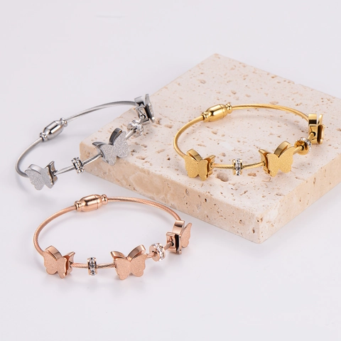 Brazalete De Mariposa De Acero Inoxidable Cable Circonita Diamante De Imitación Dije Esmerilado Cierre Magnético Joyería Elegante Mujer