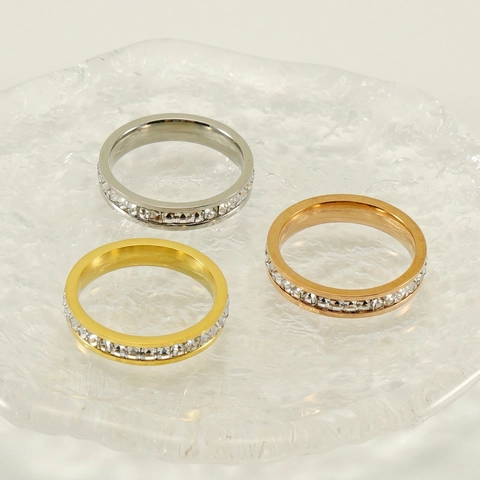 Anillo De Eternidad De Acero Inoxidable Con Circonitas Estilo Minimalista Ins Chapado En Oro De 18K Joyeria Para Mujer