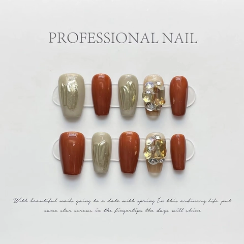 Faux Ongles À Presser Fait Main Forme Cercueil Strass Feuille D'or Luxe Réutilisable Brillant Amovible