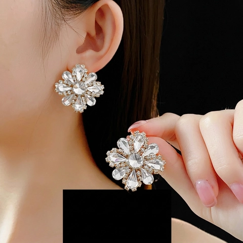 Alloy Rhinestone Flower Stud Earrings With Silver Earring Post Luxury Elegant Style Jewelry For Women