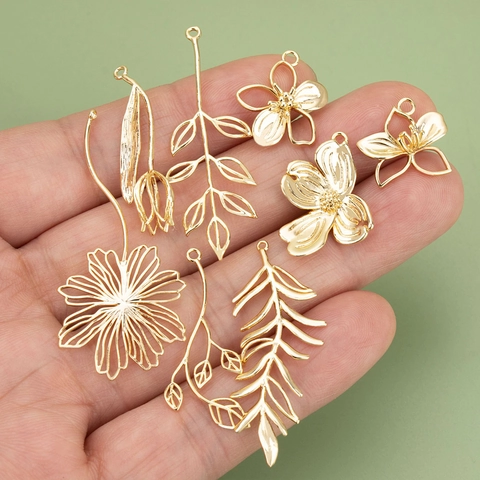 Ciondoli 3D Fiore Foglia Ramo Rame Placcato Oro Tulipano Cavo Pendenti Piuma Per Creazione Gioielli DIY Collane Orecchini
