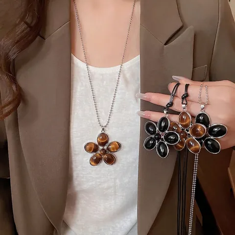 Bloem Hanger Ketting Retro Hars Edelsteen Legering Etnische Stijl Lange Trui Ketting Voor Vrouwen Vintage