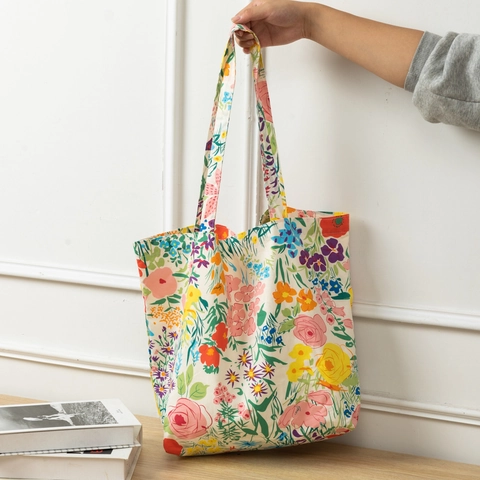 Women Floral Print Tote Bag Large Capacity Polyester Canvas Shoulder Bag Vintage Rose Pattern Casual Shopping Beach Bag