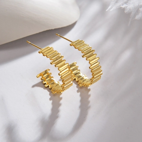 Pendientes De Aro En C De Acero Inoxidable Chapado En Oro Minimalista Acanalado Geométrico Vintage Sol Para Mujer