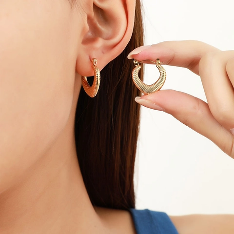 Orecchini a Cuore in Acciaio al Titanio Minimalisti per Donna Geometrici Texturizzati Placcati Oro Argento Eleganti Gioielli di Design