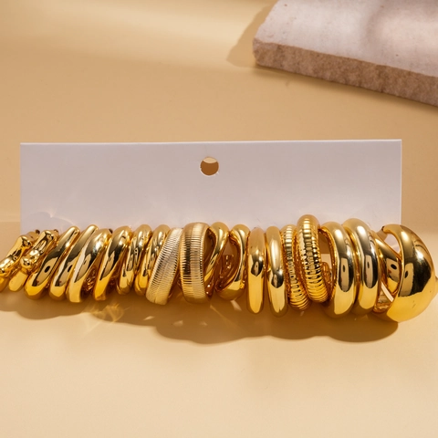 Vergulde Legering Ring- En Knopoorbellen Met Stalen Steker C-Vormig Getextureerd Rond Geometrisch Minimalistisch Vintage Dames